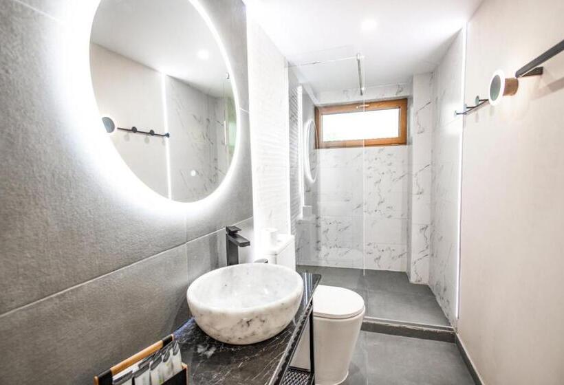 חדר משפחתי נוף לגינה, Dana Resort