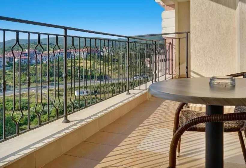 اتاق استاندارد, Dit Majestic Beach Resort