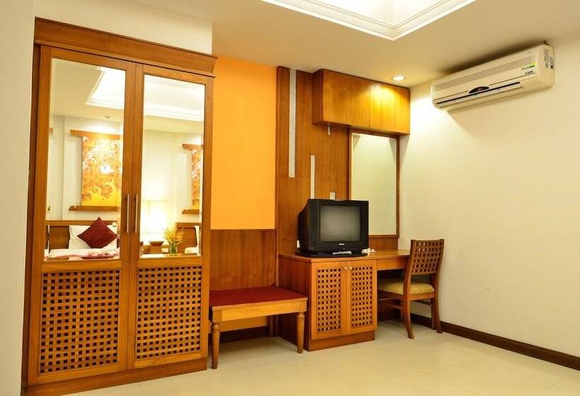 غرفة قياسية, First Bungalow Beach Resort