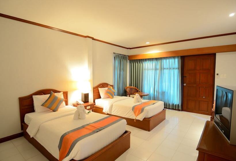 Бунгало Стандарт, First Bungalow Beach Resort