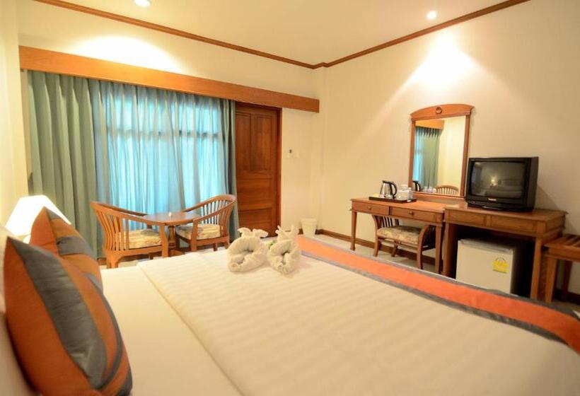 غرفة ديلوكس, First Bungalow Beach Resort