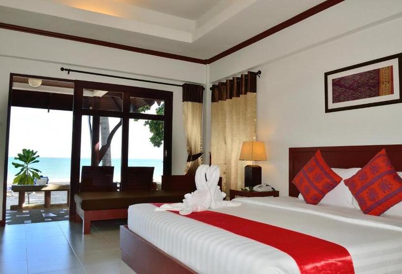 بنجلو قياسى, First Bungalow Beach Resort