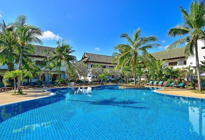 Номер Deluxe, First Bungalow Beach Resort