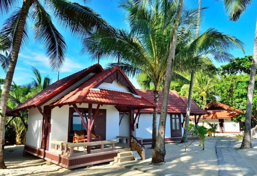 Бунгало Стандарт, First Bungalow Beach Resort