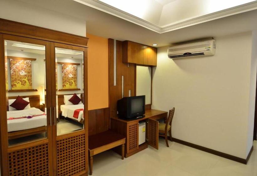 غرفة قياسية, First Bungalow Beach Resort