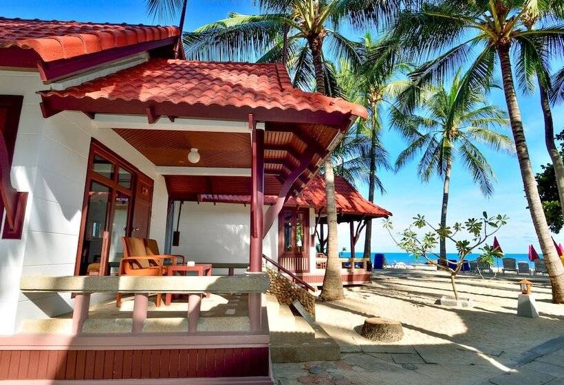 بنجلو قياسى, First Bungalow Beach Resort