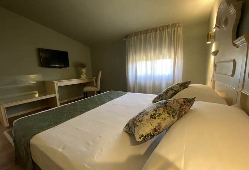 Полулюкс, Foresteria Baglio Della Luna