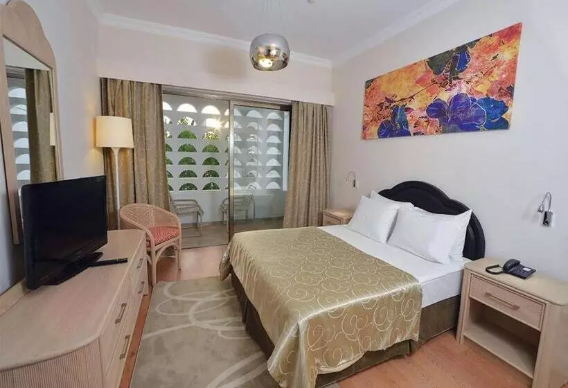 اتاق استاندارد چهارنفره با چشم‌انداز باغ, Jasmine Court