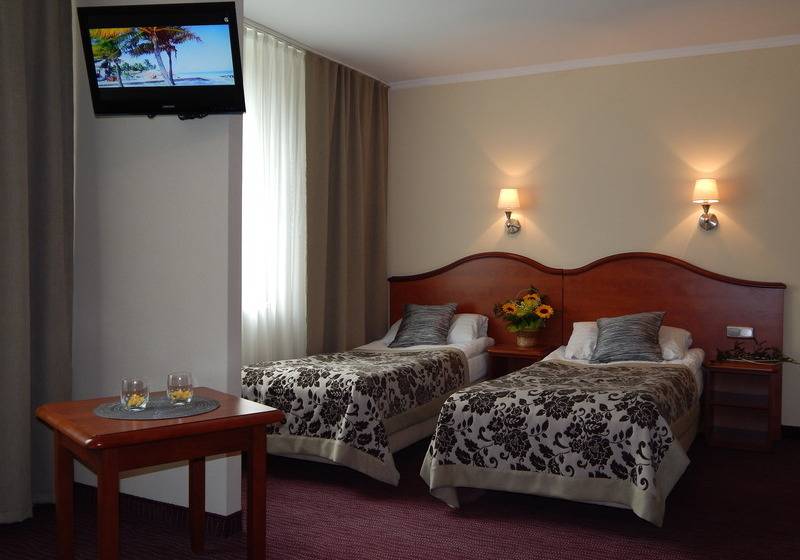 스탠다드 트리플 룸, Krakus