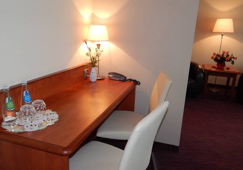 스탠다드 트리플 룸, Krakus