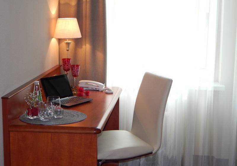 스탠다드 싱글 룸, Krakus