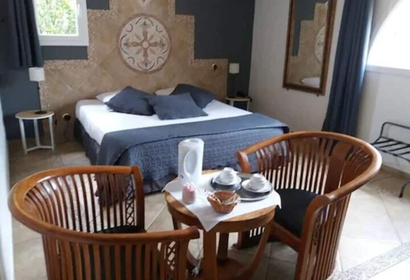 Люкс, Logis Hôtel Les Ii Mas   Perpignan Sud
