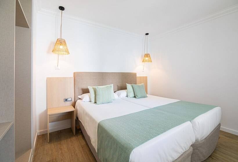 شقة غرفة واحدة, Marsenses Ferrera Blanca