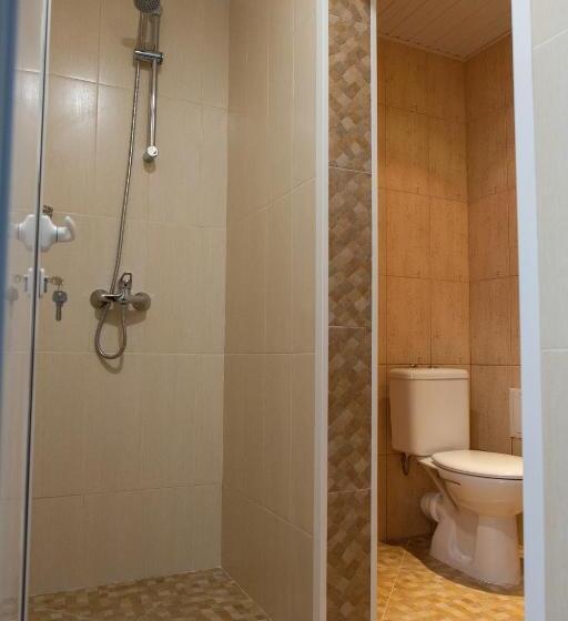 デラックススタジオ, Family Hotel Opera Plaza Former City Mark