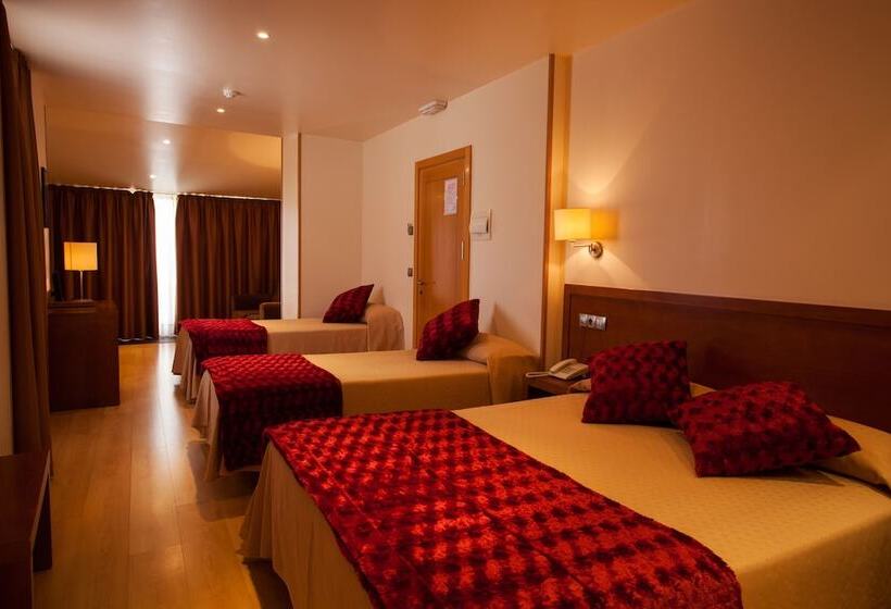 غرفة عائلية, Spa Playa Langosteira By Adeloló