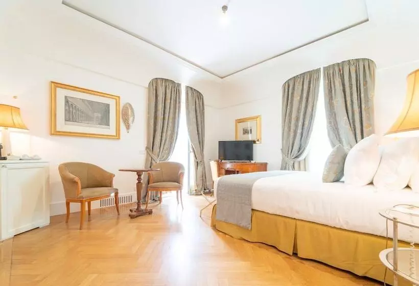 庭の見えるジュニアスイート, Relais Villa San Martino