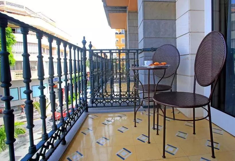 اتاق استاندارد, Reveron Plaza