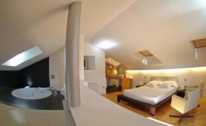 جناح, Tierra De Biescas