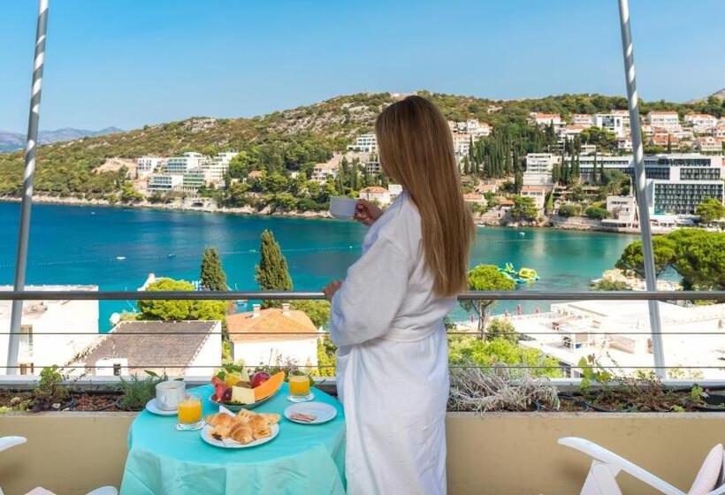 海景标准间带阳台, Uvala