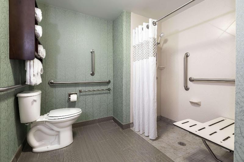 可看到停车场的标准间, Uvala