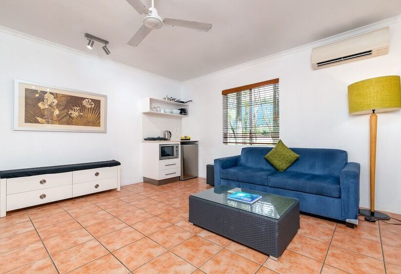 スイート, Paradise On The Beach Resort