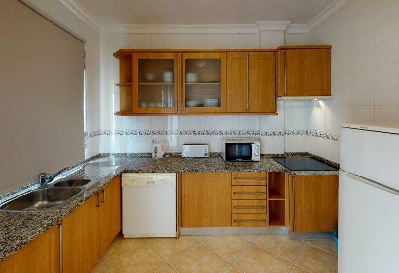 Апартаменты 2 Спальни, Praia Da Lota Resort - Beachfront Apartments