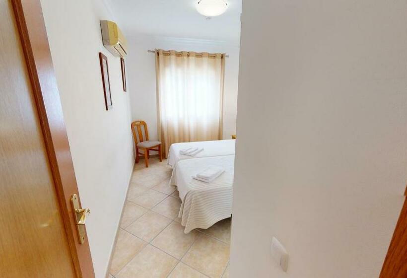 Апартаменты 2 Спальни, Praia Da Lota Resort - Beachfront Apartments