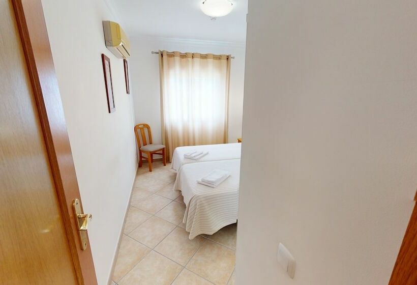 Апартаменты 2 Спальни, Praia Da Lota Resort - Beachfront Apartments