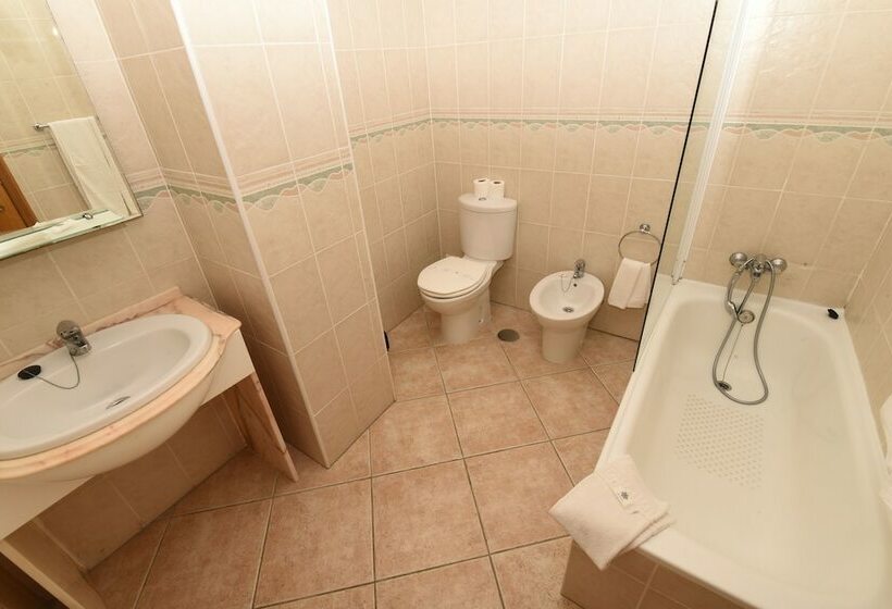Апартаменты 2 Спальни, Praia Da Lota Resort - Beachfront Apartments