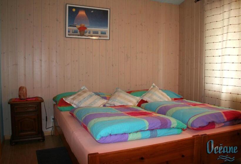 スタンダードルーム, B&b Café De La Poste