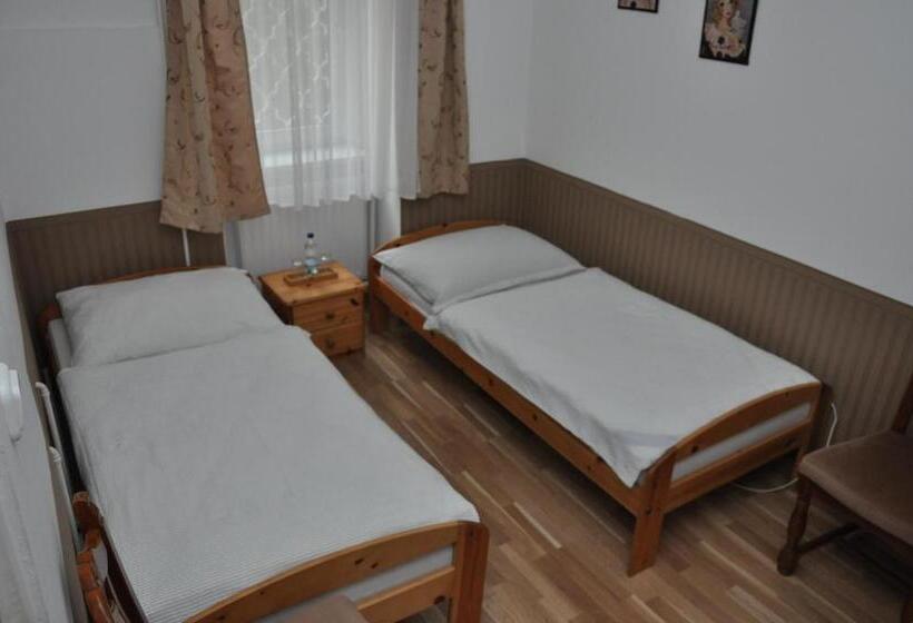 스탠다드 룸, Gloriett Panzió