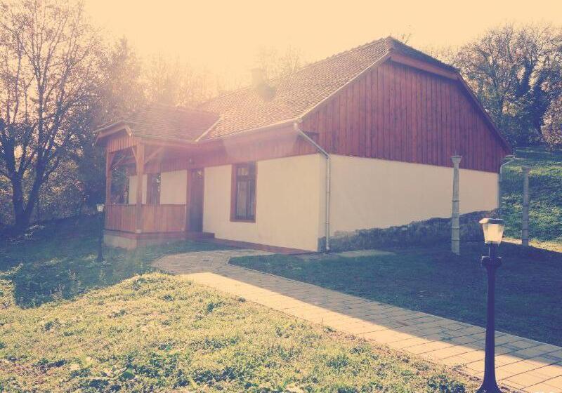 חדר סטנדרט, Belvárdi Fogadó