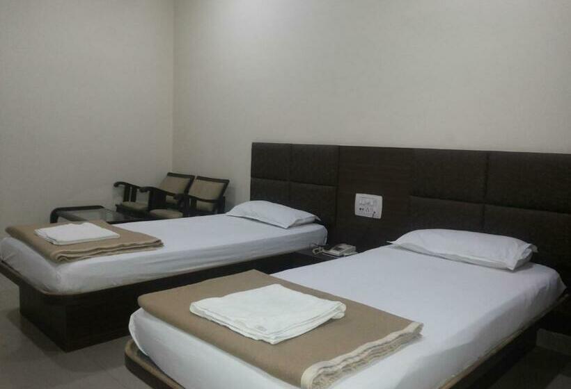 غرفة ديلوكس, Saket Heritage