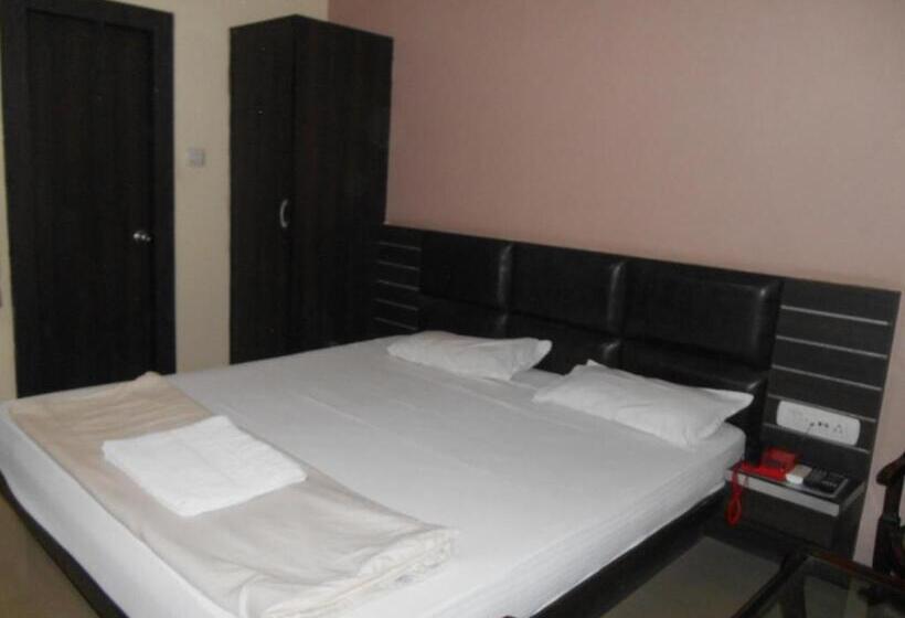 غرفة ديلوكس, Saket Heritage