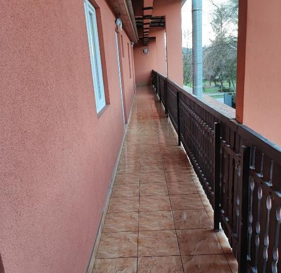 高级大房间, Havanna étterem és Vendégház