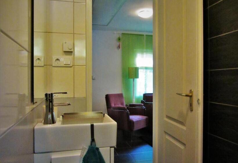 חדר סטודיו סטנדרד, Kultúrélet Vendégháza