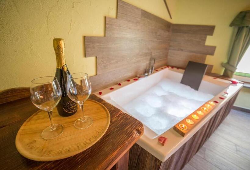 Номер Стандарт с Гидромассажем, Relais Du Paradis Chambres D'hôtes