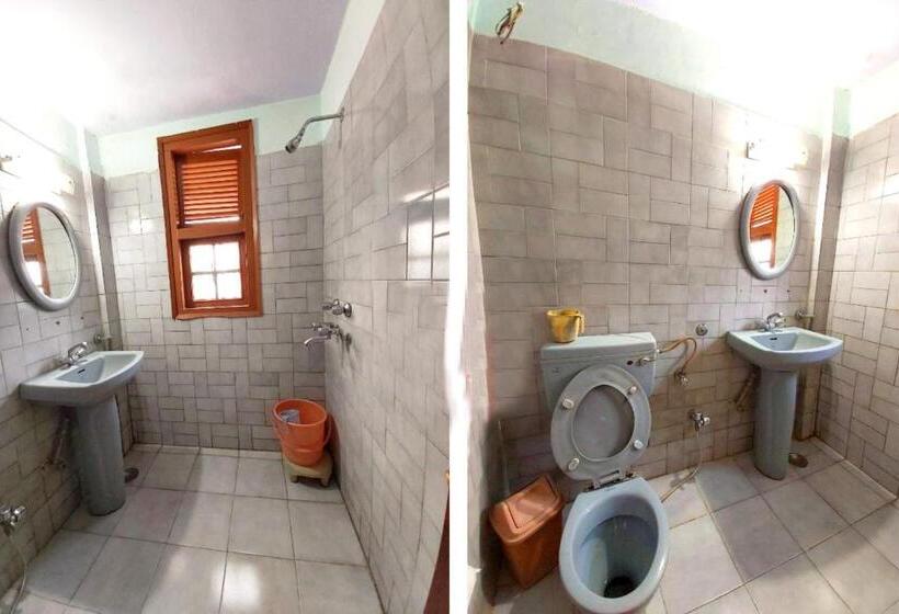 اتاق لوکس, Goroomgo Radha Continental Nainital Near Naini Lake   Excellent Customer Service