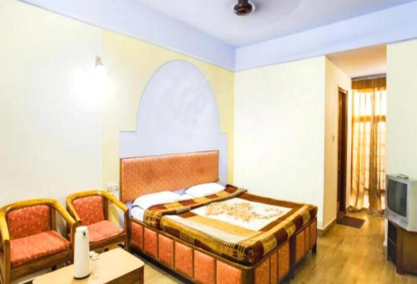 اتاق لوکس, Goroomgo Radha Continental Nainital Near Naini Lake Excellent Customer Service
