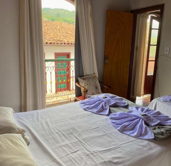 발코니가 있는 4인용 스탠다드 룸, Casa Do Alferes