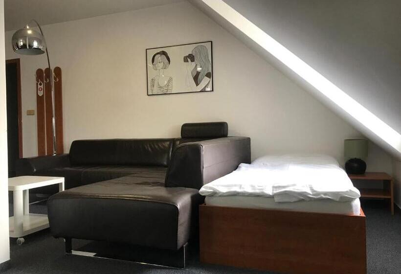 Трежместный Номер Economy, Rozmaryn Rooms & Apartments