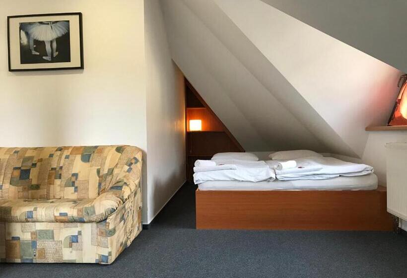 Трежместный Номер Economy, Rozmaryn Rooms & Apartments