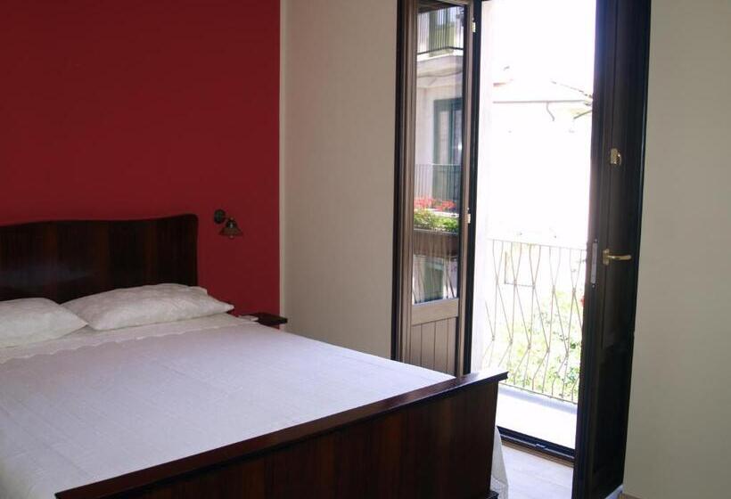 带阳台的豪华间, B&b Mamma Elena