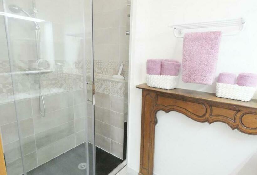 חדר סטנדרט עם מיטת קינג, Domaine De Poumatan