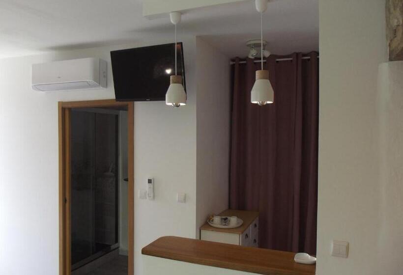 חדר סטנדרט עם מיטת קינג, Domaine De Poumatan