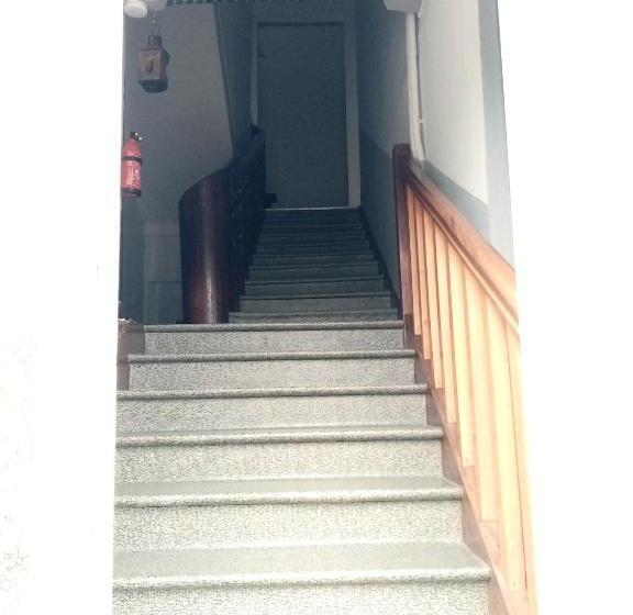 חדר משפחתי, Domaine De Poumatan