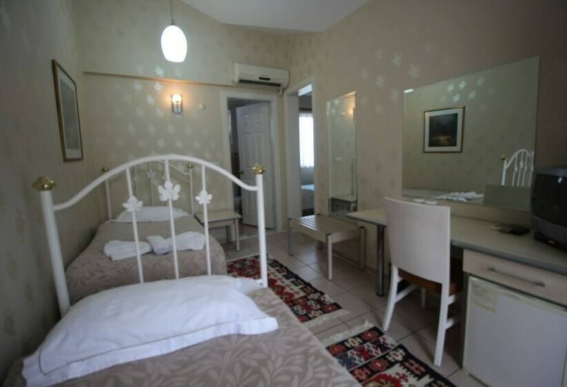 غرفة عائلية, Eman Termal