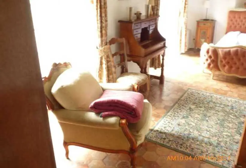 スーペリアの４人部屋, Château De Montramé