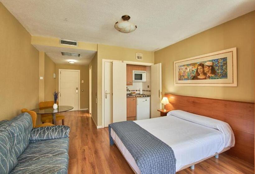 Standard Studio Terrace