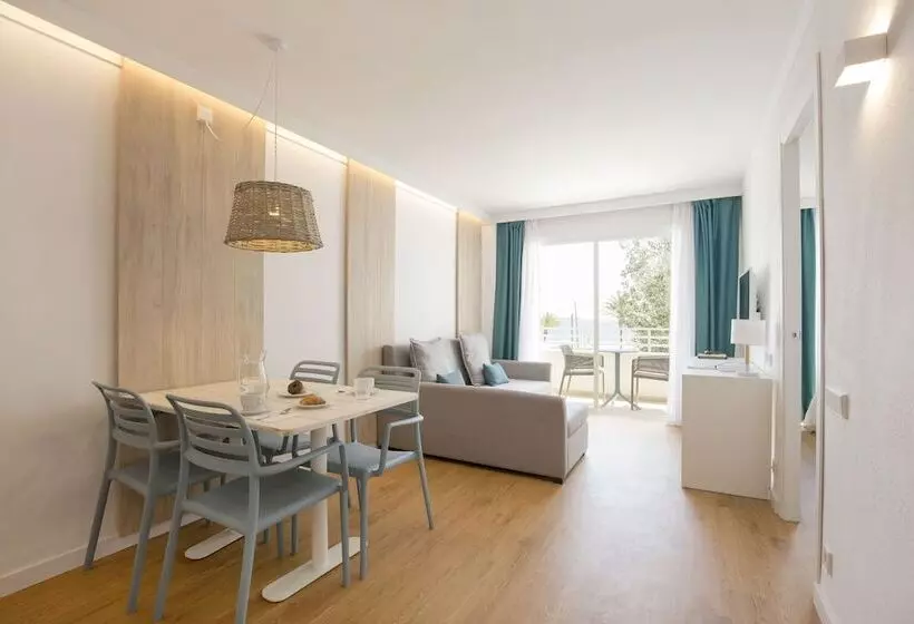 آپارتمان 1 خوابه با چشم‌انداز دریا, Cabot Hobby Club Apartments